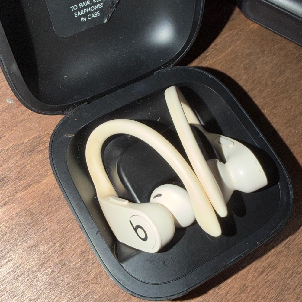 Beats by Dre Powerbeats Pro